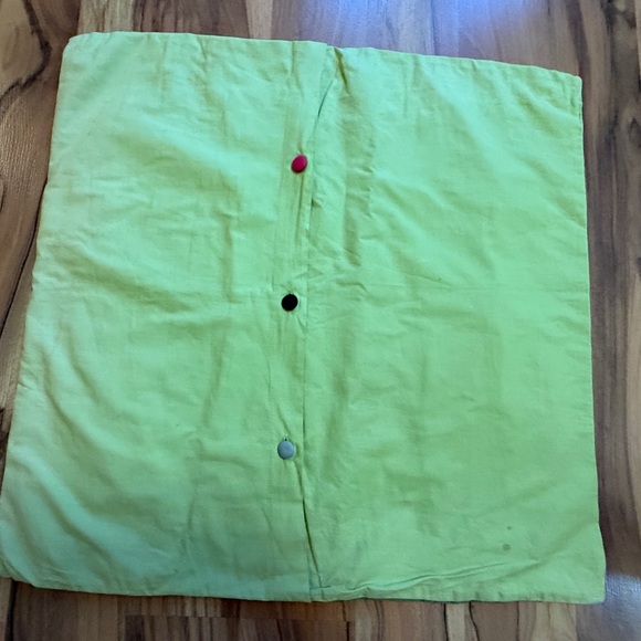 SUSAN SARGENT APPLIQUÉ PILLOW COVERS. TWO 20x20” COVERS - Picture 5 of 10